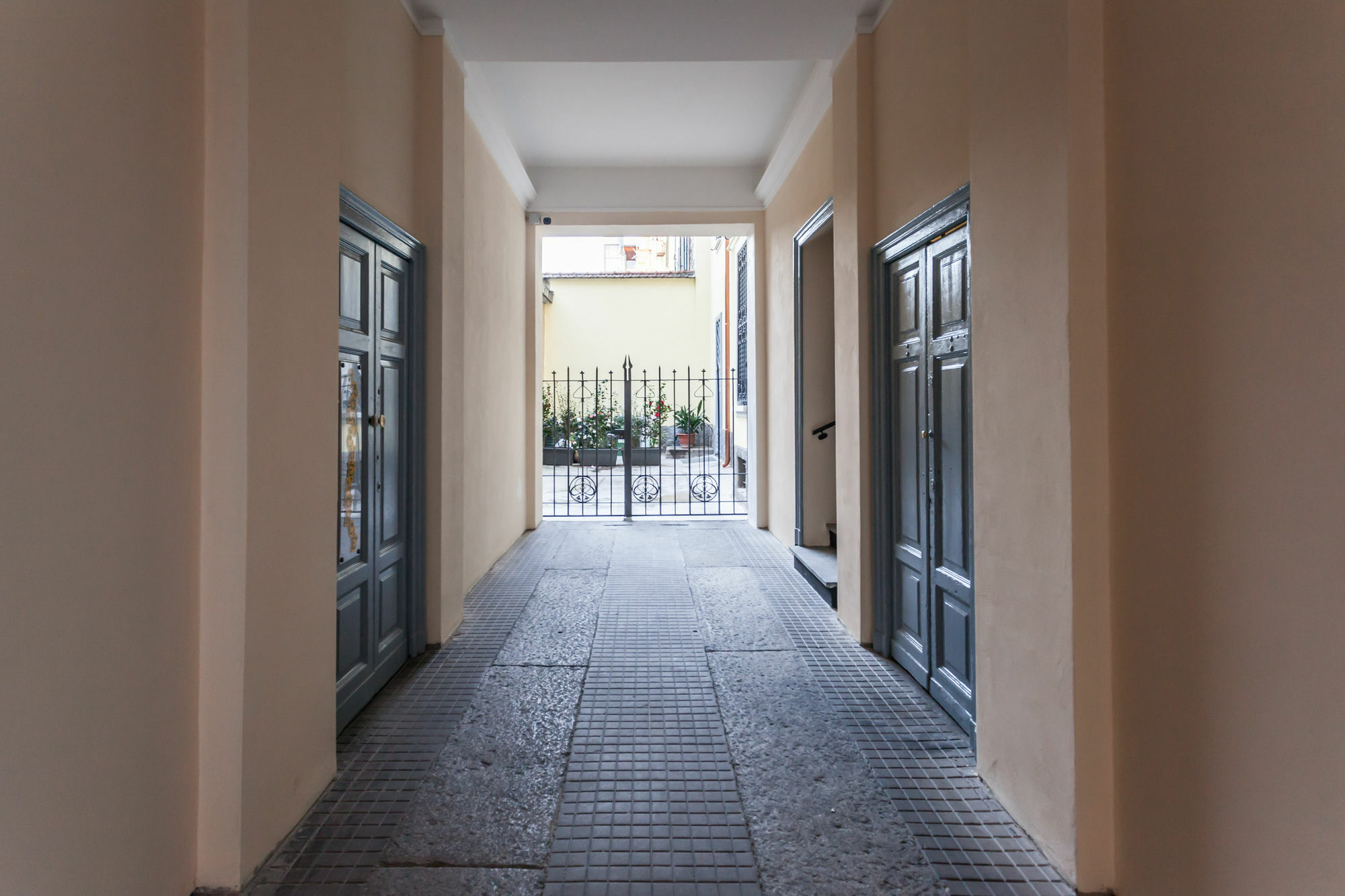 Porta Romana Suite Милан Экстерьер фото