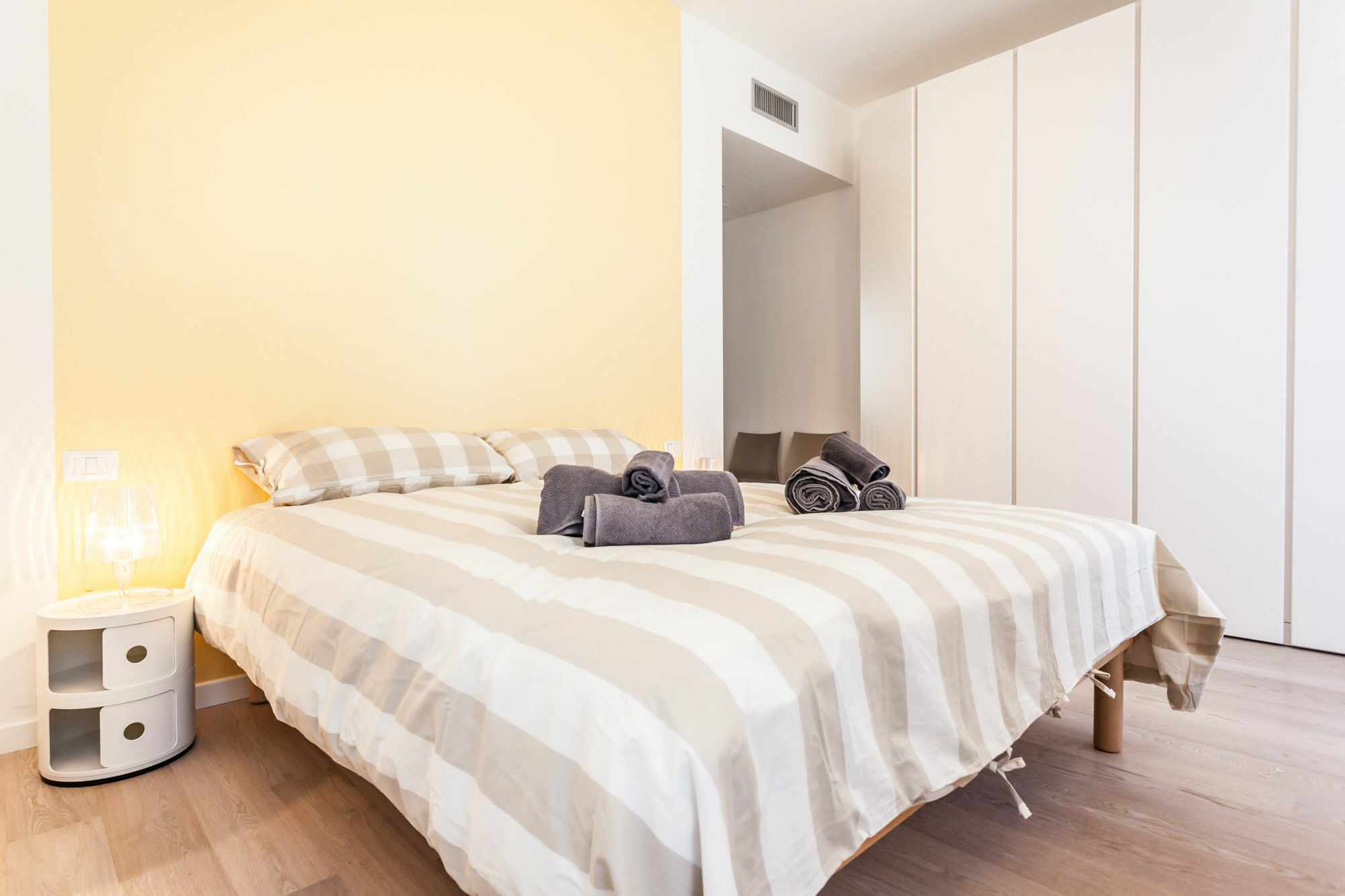 Porta Romana Suite Милан Экстерьер фото